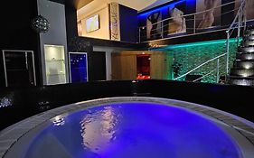 Christian'S Suites & Spa